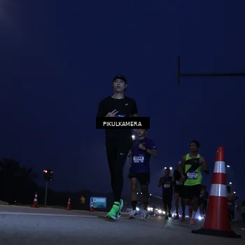 Runner Photo 7447511