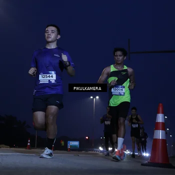 Runner Photo 7447557