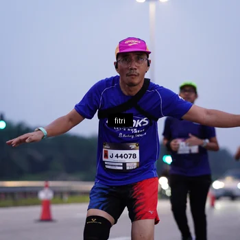 Runner Photo 7447559