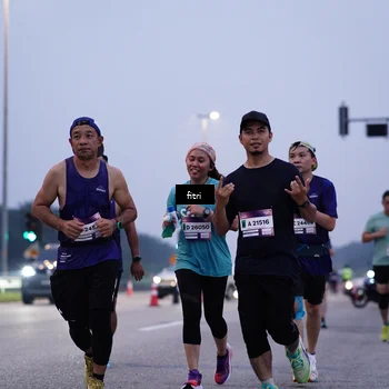 Runner Photo 7447593