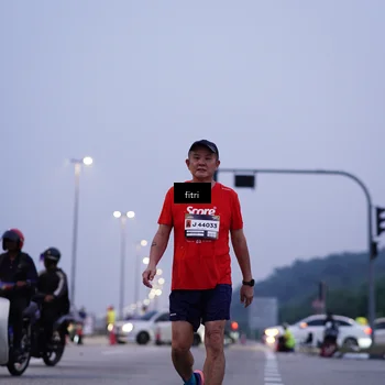 Runner Photo 7447667