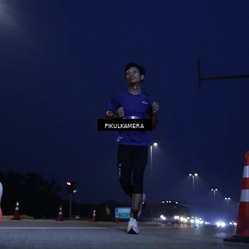 Runner Photo 7447679