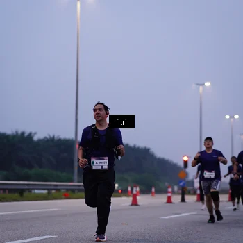 Runner Photo 7447698