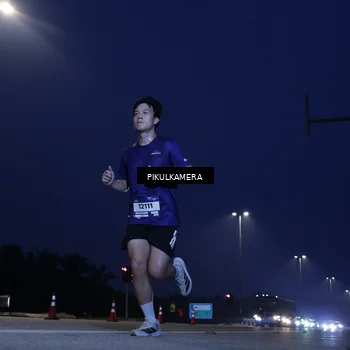 Runner Photo 7447730