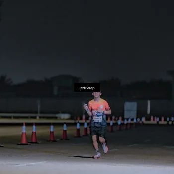 Runner Photo 7447740
