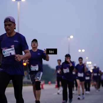 Runner Photo 7447758