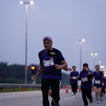 Runner Photo 7447762