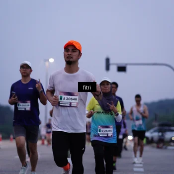 Runner Photo 7447813