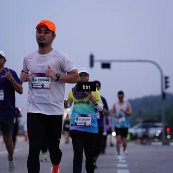 Runner Photo 7447846