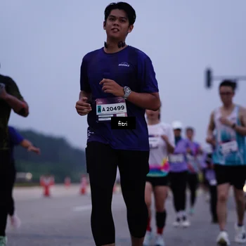 Runner Photo 7447871