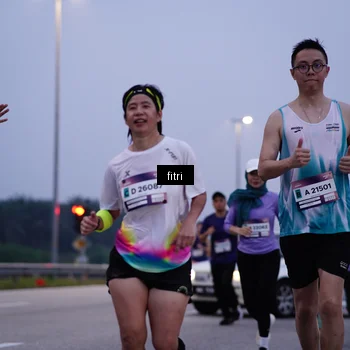 Runner Photo 7447891