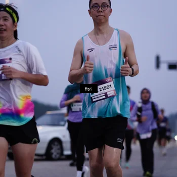Runner Photo 7447914