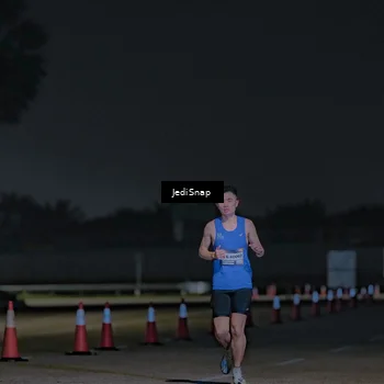 Runner Photo 7447937