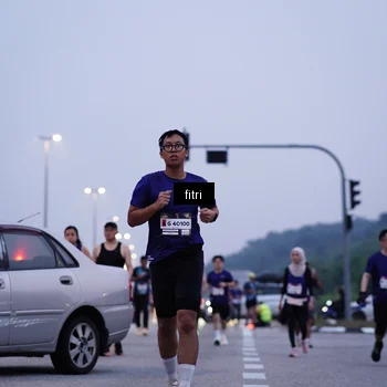 Runner Photo 7447957
