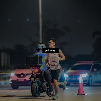 Runner Photo 7447973
