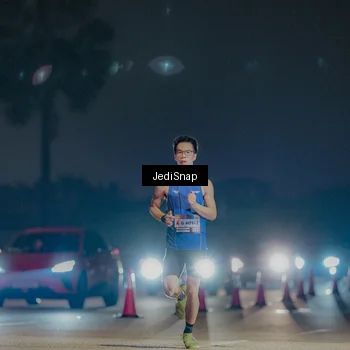 Runner Photo 7448012