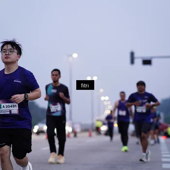 Runner Photo 7448022