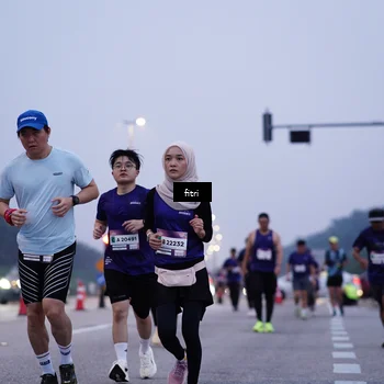 Runner Photo 7448033
