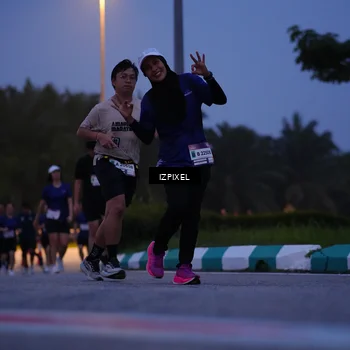 Runner Photo 7448040