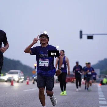 Runner Photo 7448049