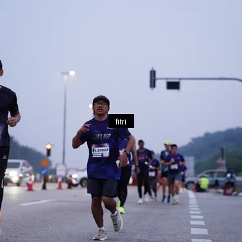 Runner Photo 7448064