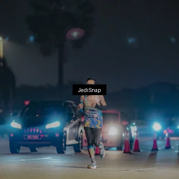 Runner Photo 7448075