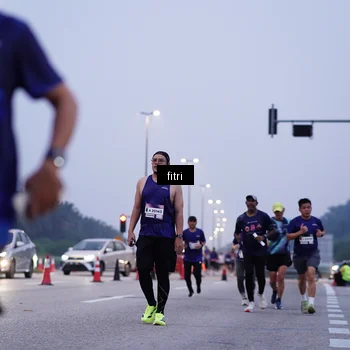 Runner Photo 7448077