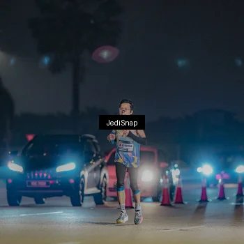 Runner Photo 7448086