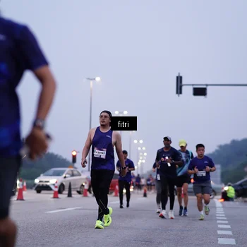 Runner Photo 7448088