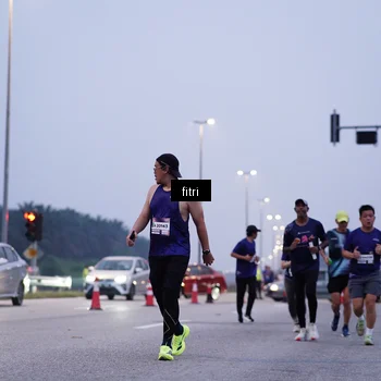 Runner Photo 7448118