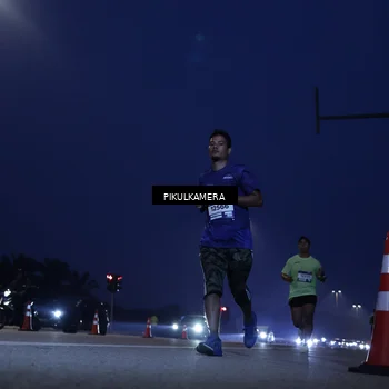 Runner Photo 7448132