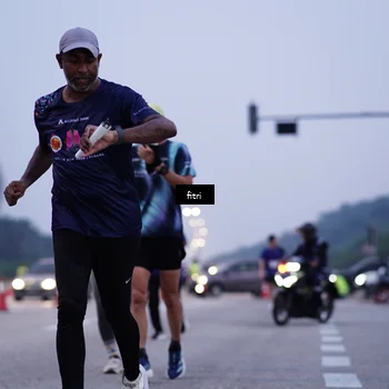 Runner Photo 7448220