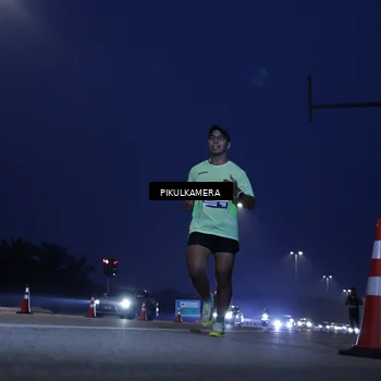 Runner Photo 7448255