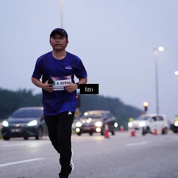 Runner Photo 7448259