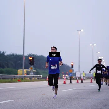 Runner Photo 7448292