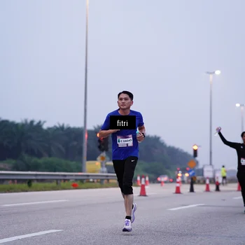 Runner Photo 7448331