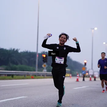 Runner Photo 7448344