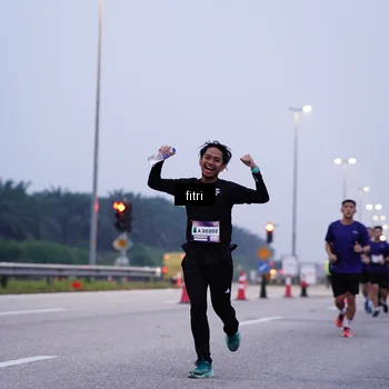 Runner Photo 7448360