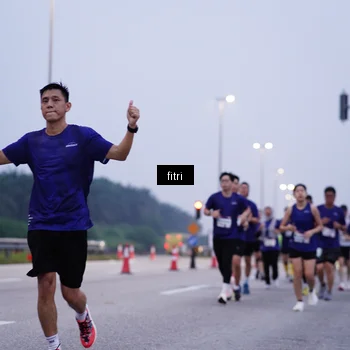 Runner Photo 7448388