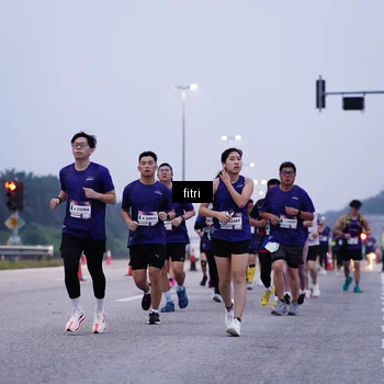 Runner Photo 7448398