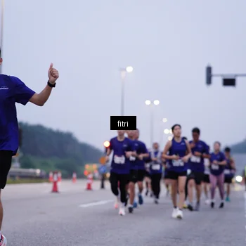 Runner Photo 7448399