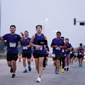 Runner Photo 7448404