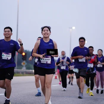 Runner Photo 7448411