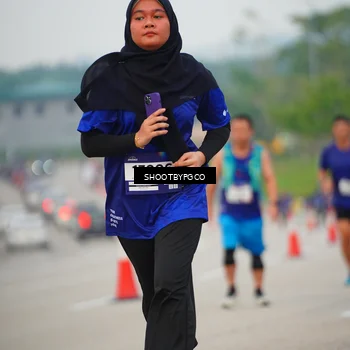 Runner Photo 7448531