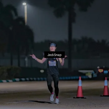 Runner Photo 7448544