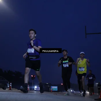 Runner Photo 7448933