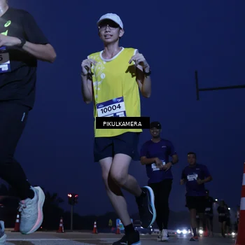 Runner Photo 7448953