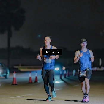 Runner Photo 7449024