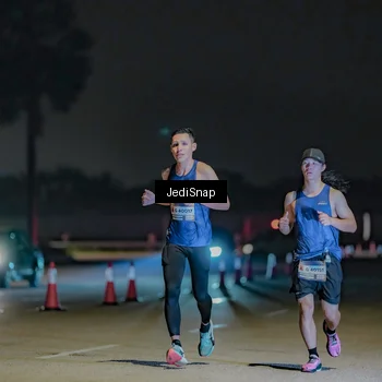 Runner Photo 7449031