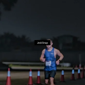 Runner Photo 7449037